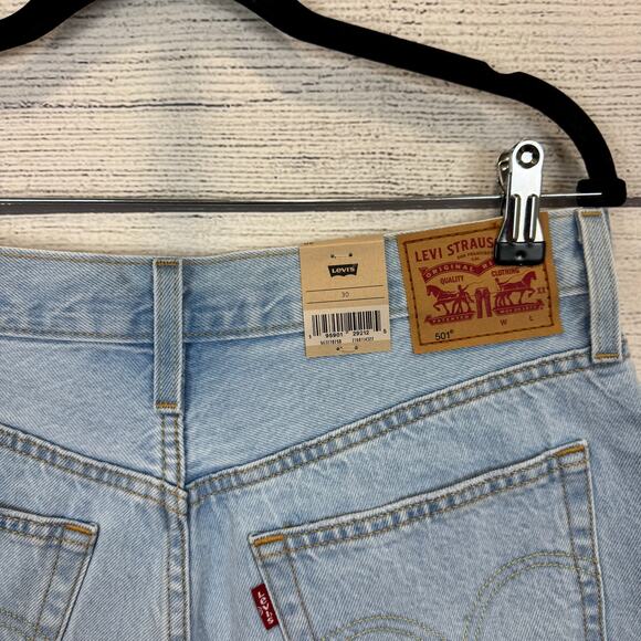 Levi's Women's 501 Light Wash Distressed High Waisted Denim Shorts Size 30 - Picture 6 of 10